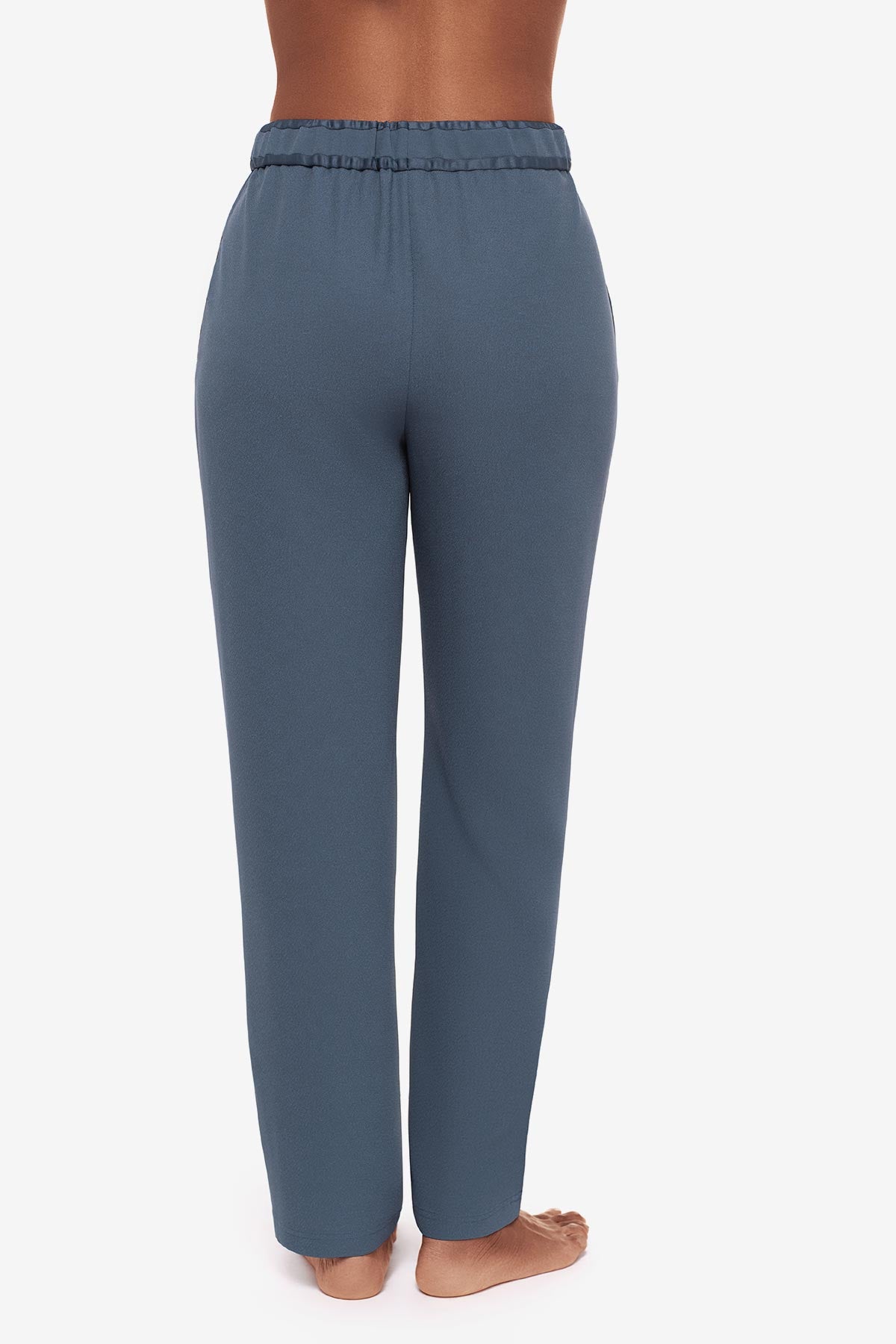 Crepe Easy Jogger in Slate Slate | Miraclesuit