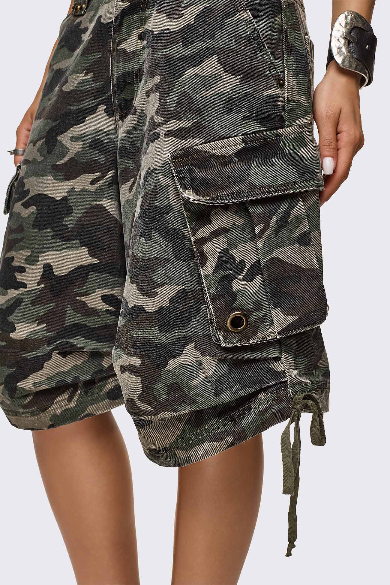 Minga London Off Radar Camo Cargo Jorts