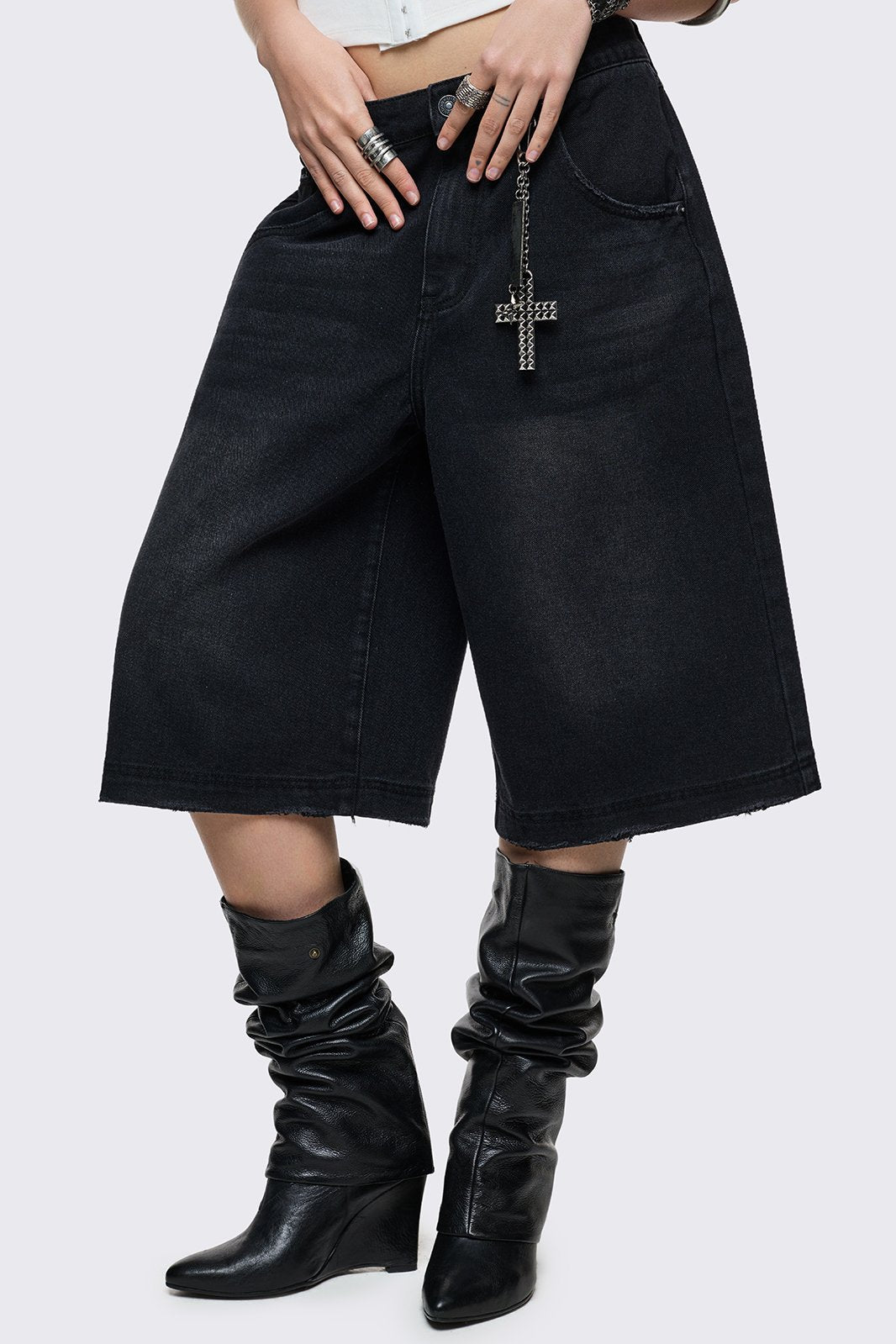 Minga London Black Washed Jorts