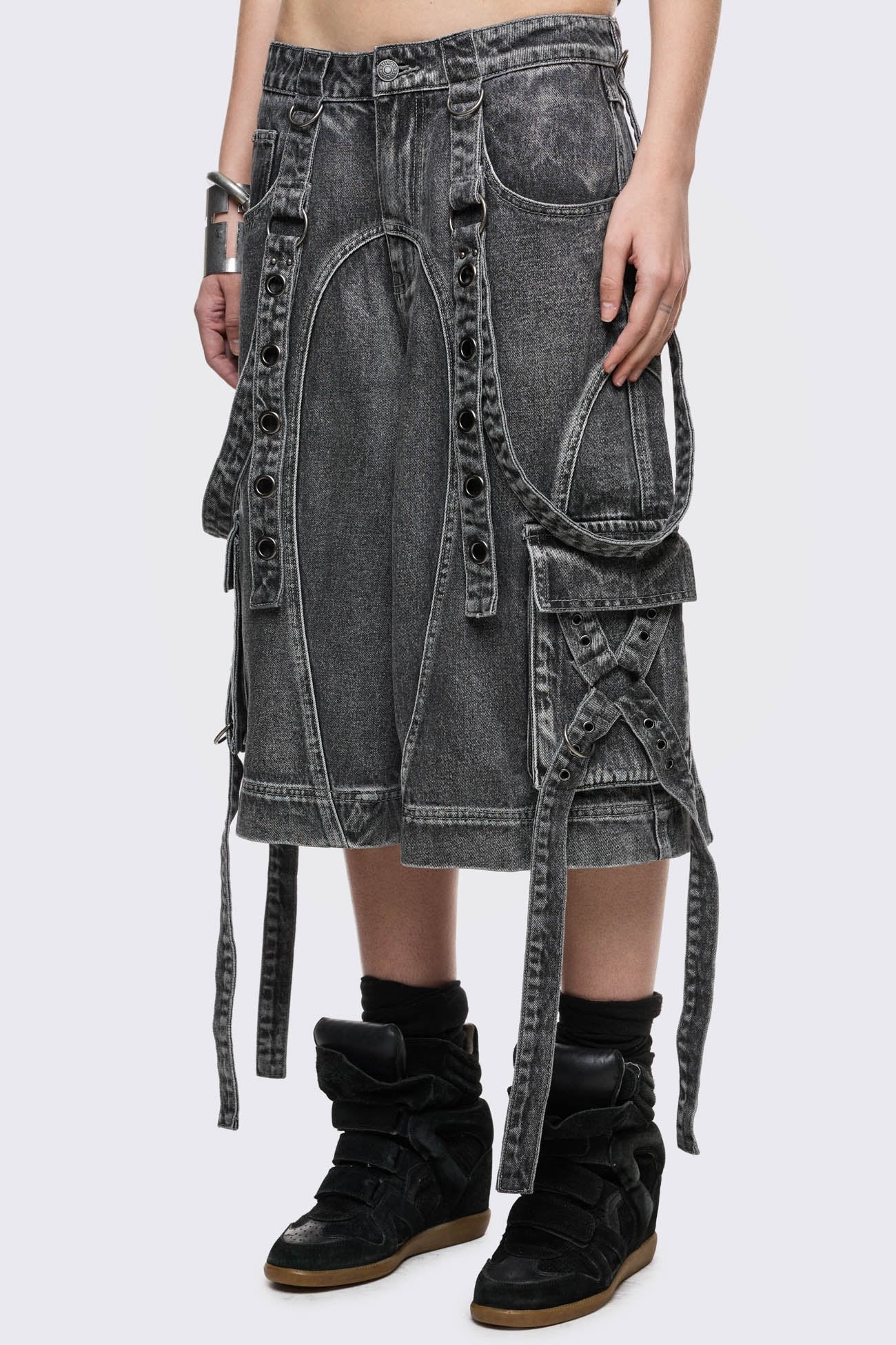 Minga London Trek Grey Washed Cargo Jorts