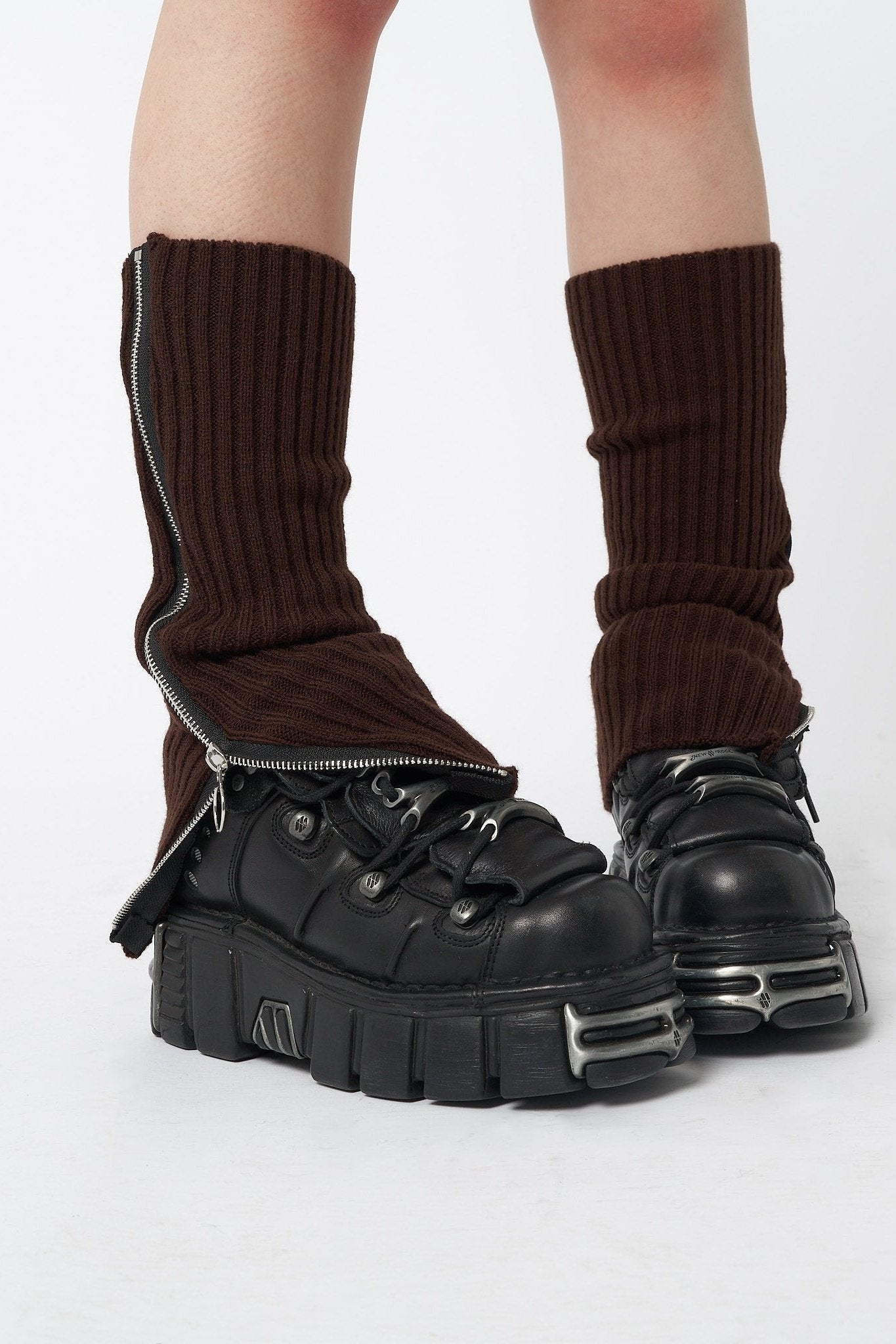 Minga London Downtown Brown Zip Up Leg Warmers