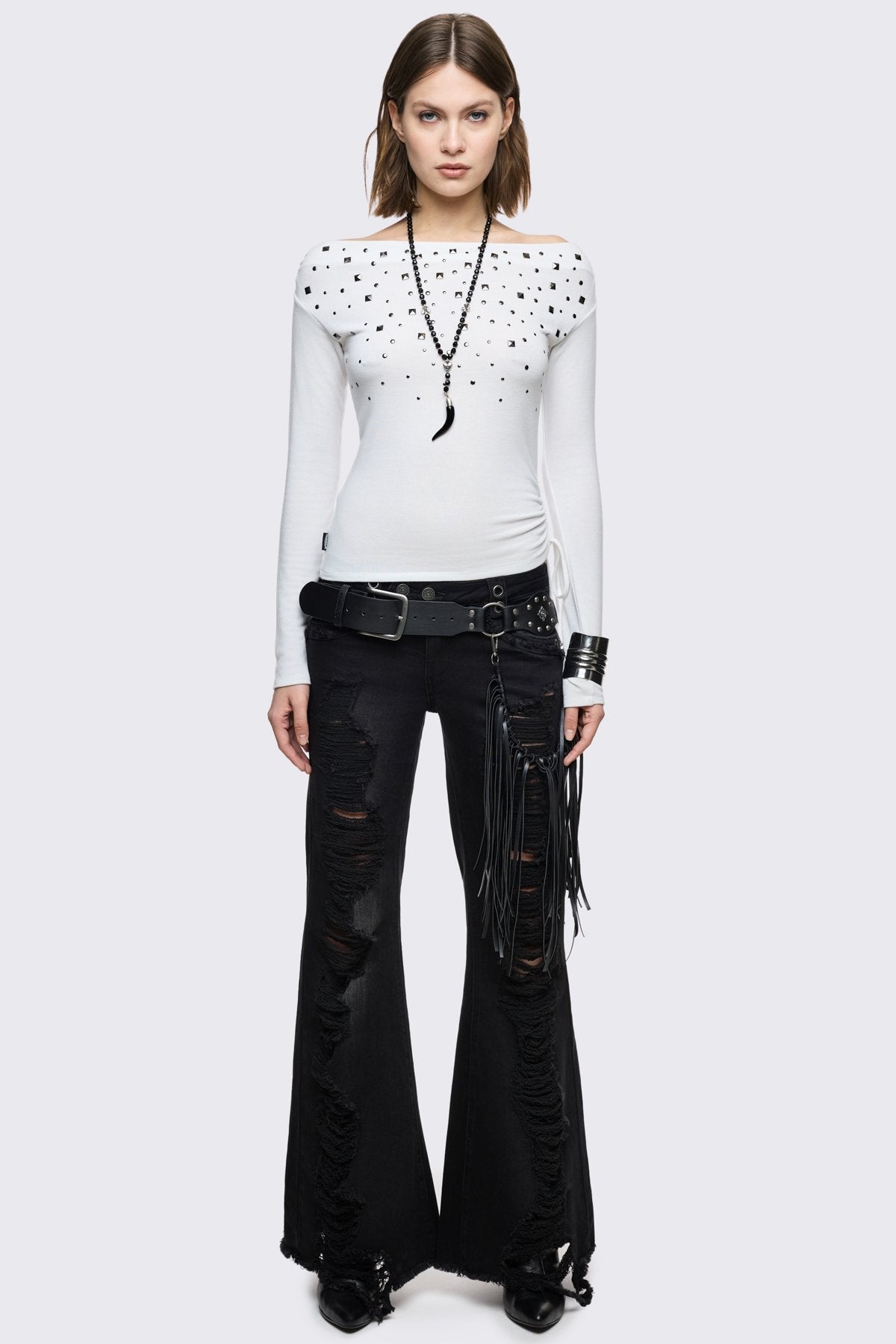 Minga London Maria White Off-Shoulder Top