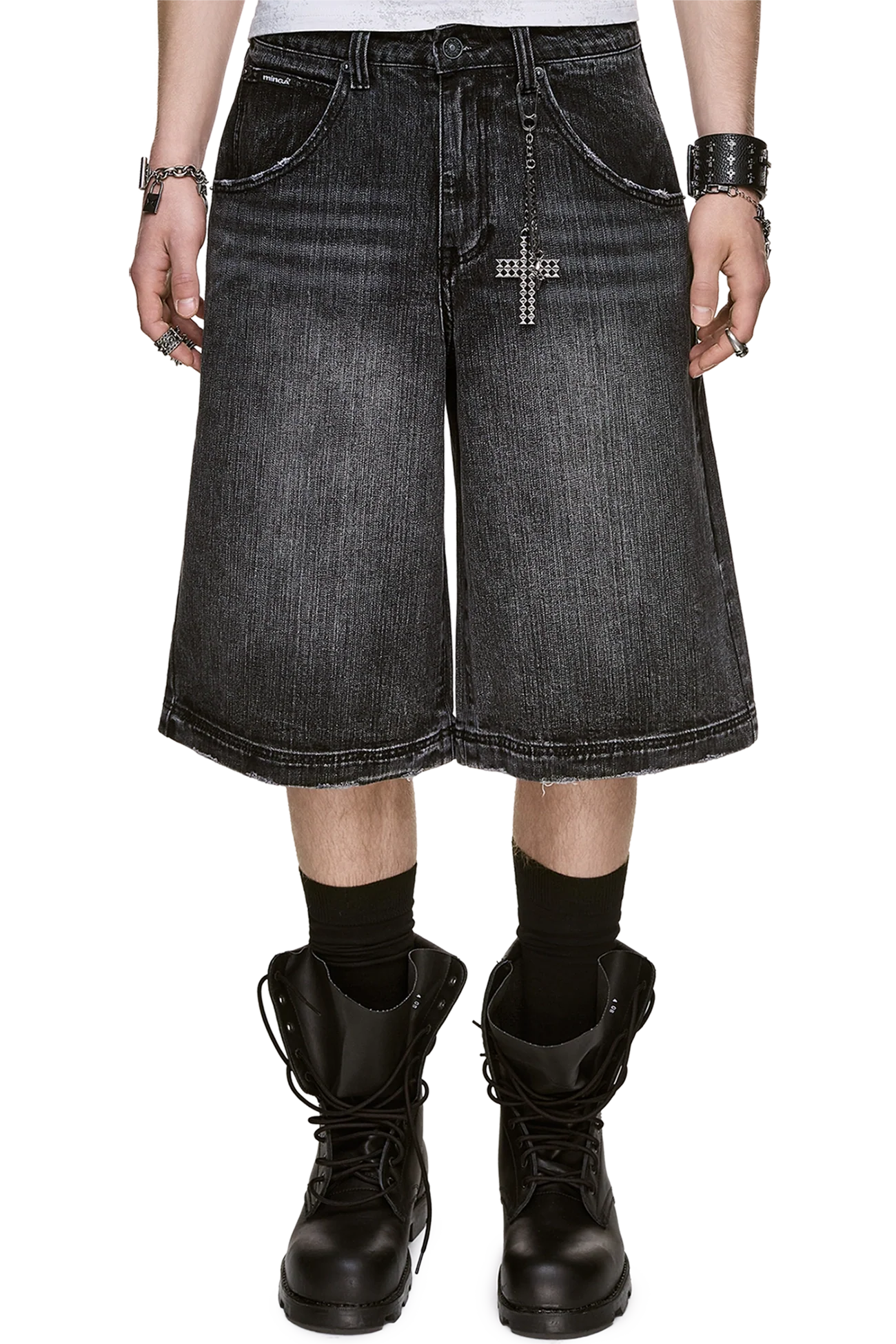 Minga London Worn Black Washed Jorts