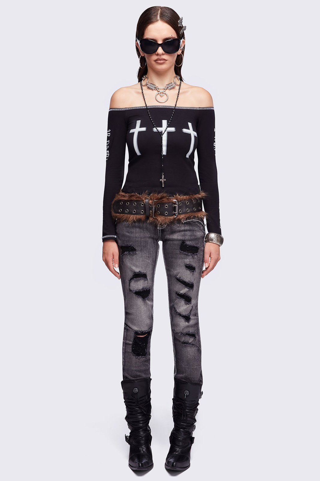 Minga London Look at Me Black Off-Shoulder Top